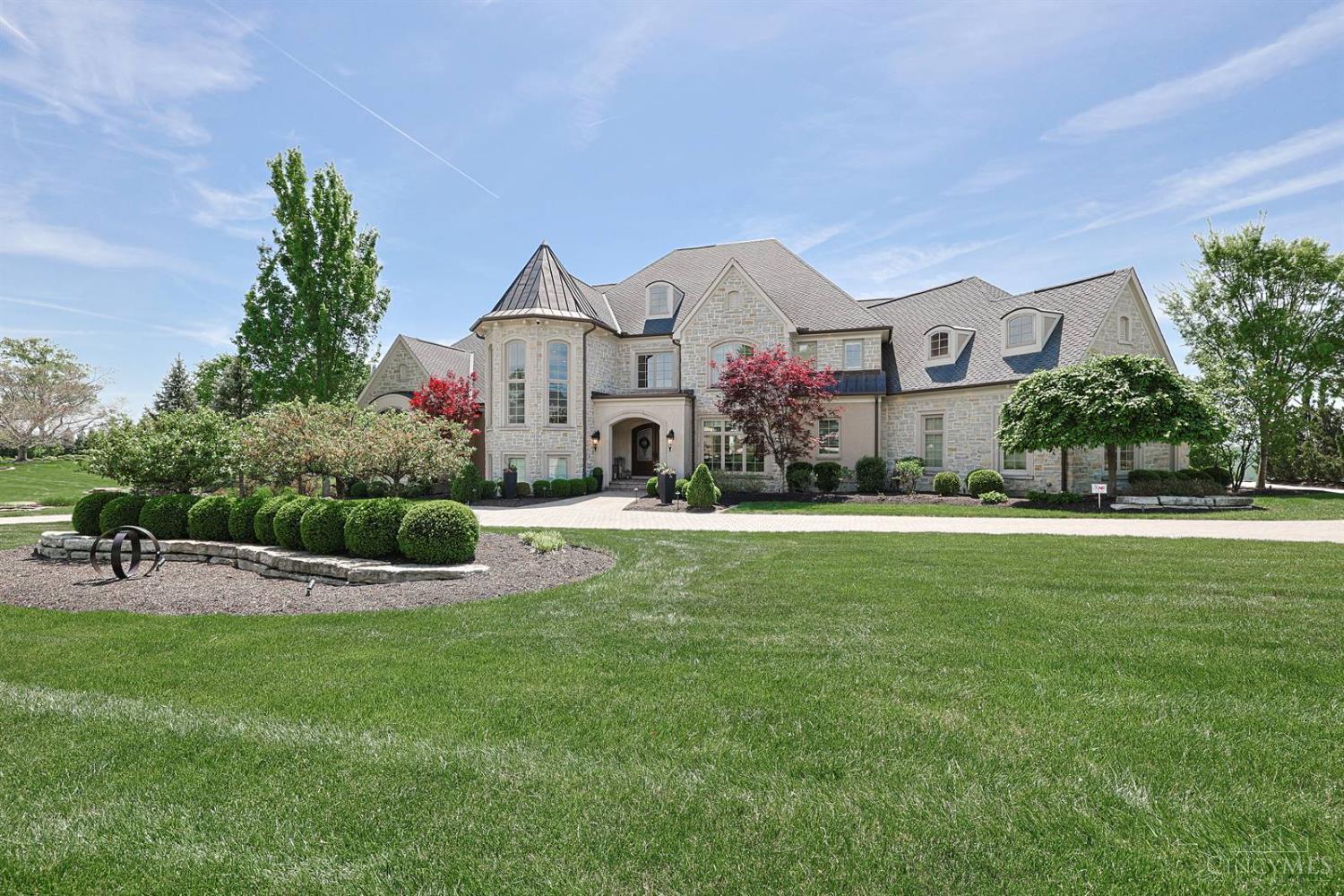 7951 Ayers Road Cincinnati, OH 45255 - Photo 1 of 99