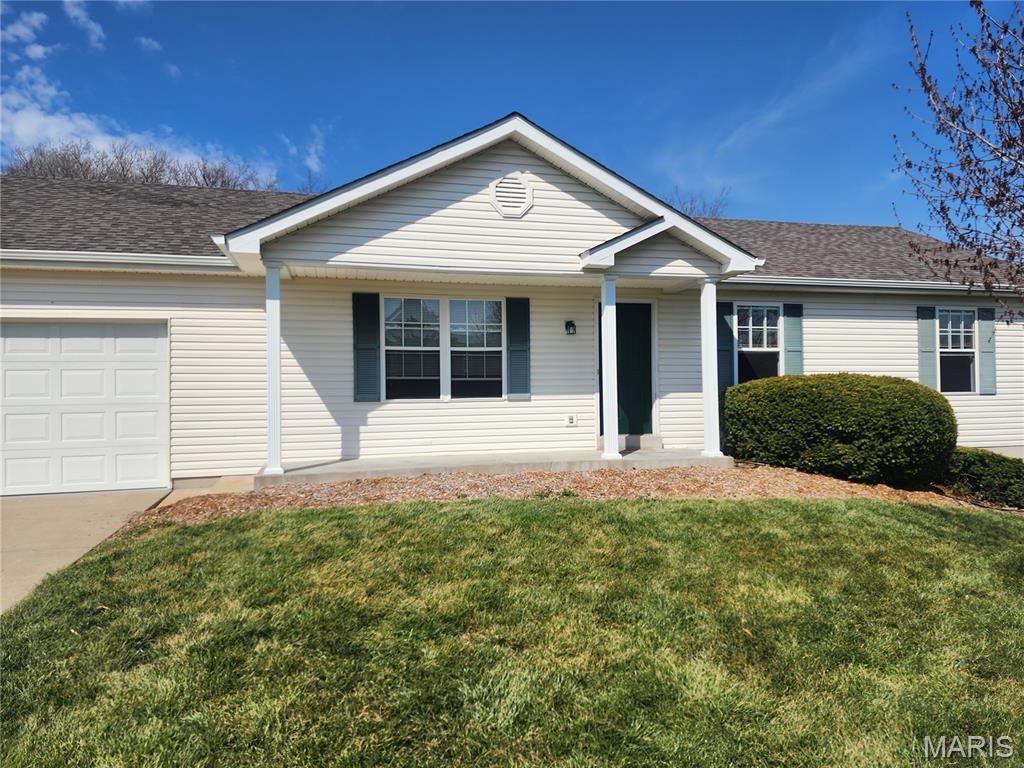 379 Martin Field Court Villa Ridge, MO 63089 - Photo 4 of 8