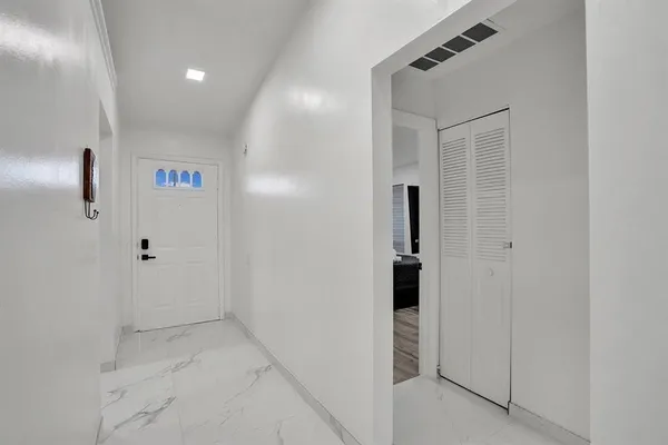 $3,800 | 5434 Southwest 25th Avenue, Dania Beach, FL 33312