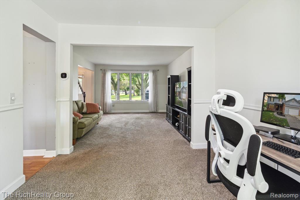 44180 Richmond Road Canton, MI 48187 - Photo 11 of 45