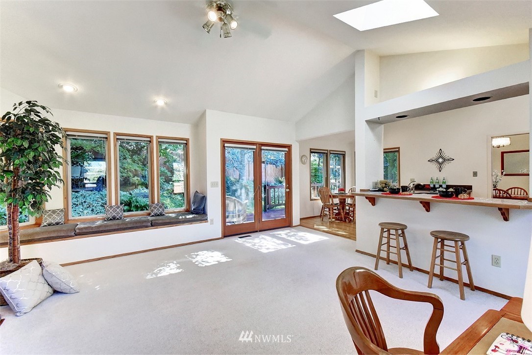 23528 22nd Avenue Southeast Bothell, WA 98021 - Photo 9 of 25