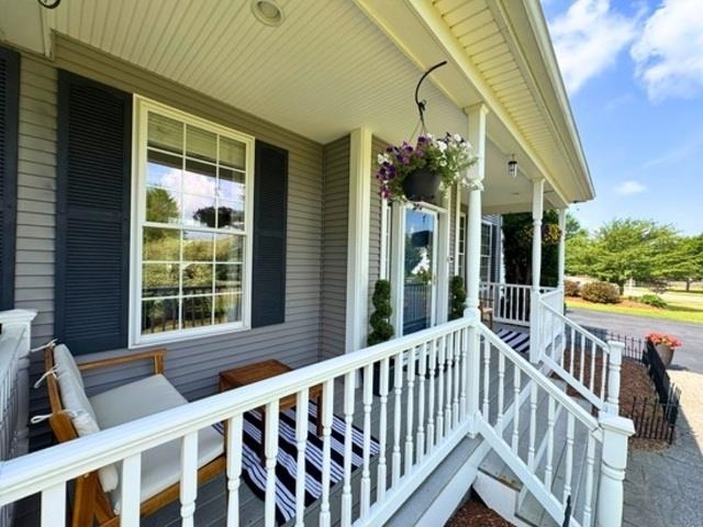 79 Butler Drive South Burlington, VT 05403 - Photo 2 of 58