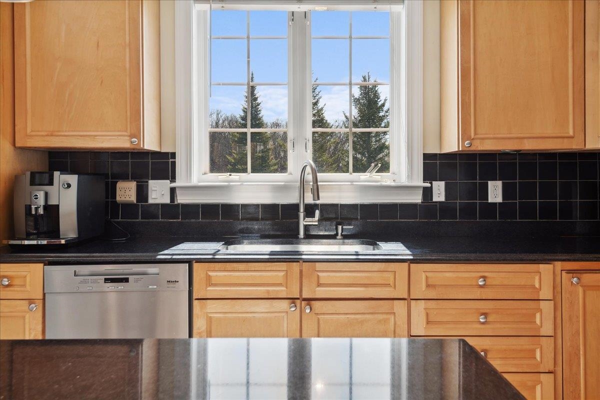 79 Butler Drive South Burlington, VT 05403 - Photo 26 of 58