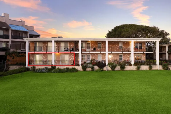 $244,900 | 3535 East NASA Parkway, Unit 107, Seabrook, TX 77586