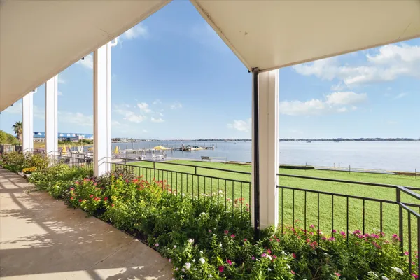 $244,900 | 3535 East NASA Parkway, Unit 107, Seabrook, TX 77586