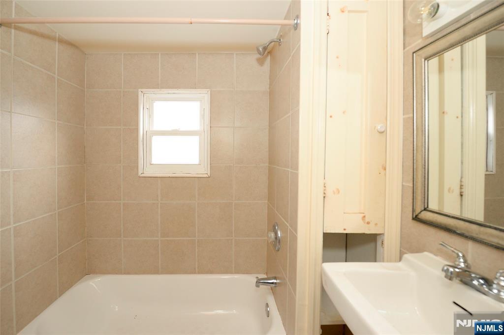 17 Patterson Street, Unit 2 Harrison, NJ 07029 - Photo 6 of 12 Gallery Image 6