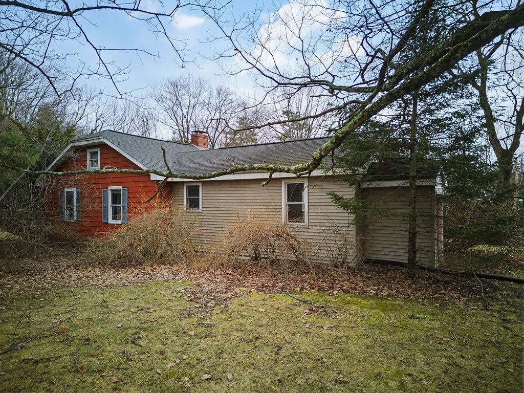 767 Salmon Falls Road Rochester, NH 03868 - Photo 3 of 49