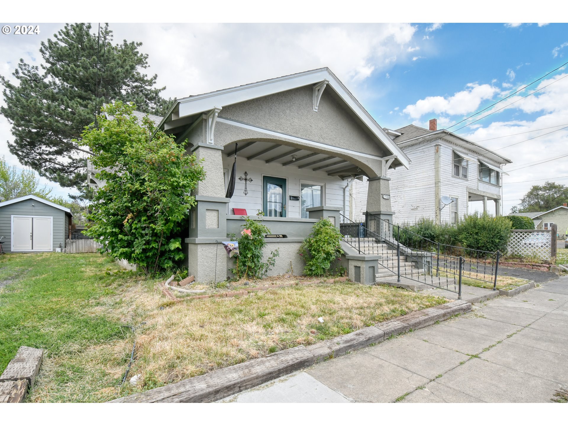 607 Southwest Court Avenue Pendleton, OR 97801 - Photo 4 of 48