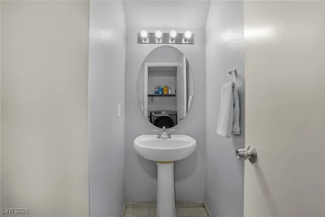 $369,999 | 3750 Trellis View Avenue, Las Vegas, NV 89115