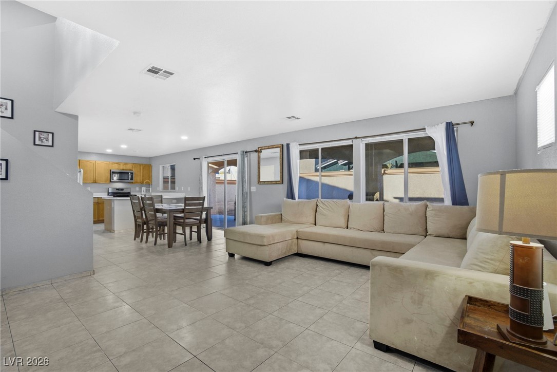 3750 Trellis View Avenue Las Vegas, NV 89115 - Photo 6 of 35