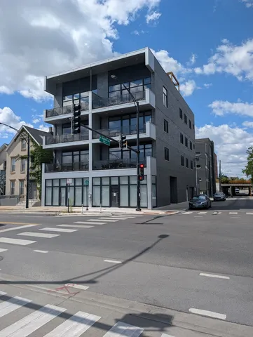 $775,000 | 1203 West Augusta Boulevard, Unit 2N, Chicago, IL 60642