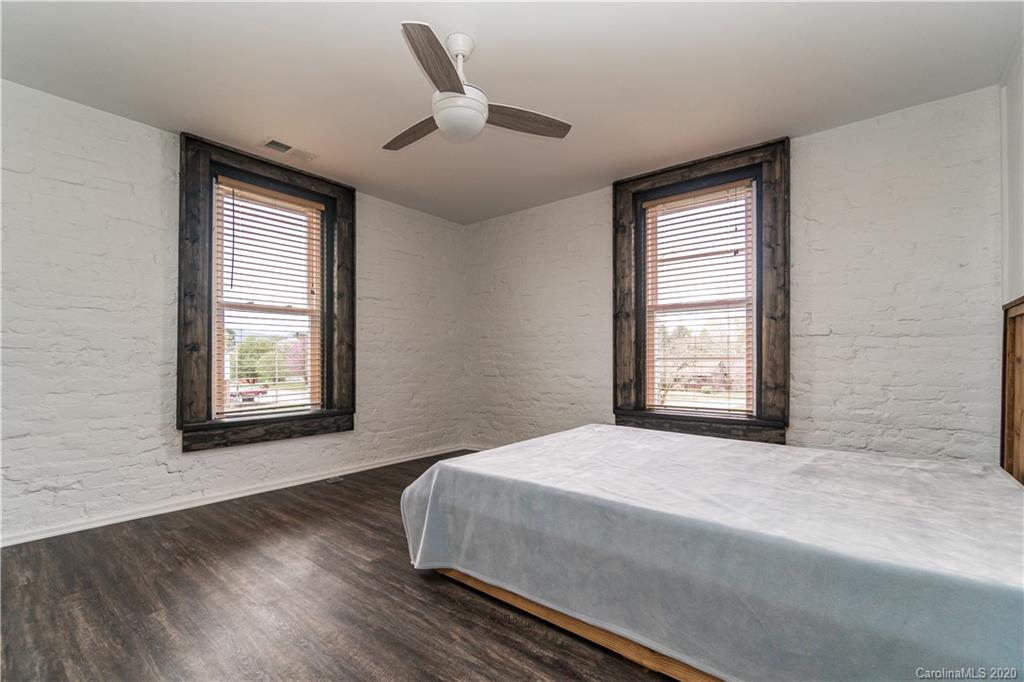 1367 Webster Road Sylva, NC 28779 - Photo 26 of 38 Gallery Image 26