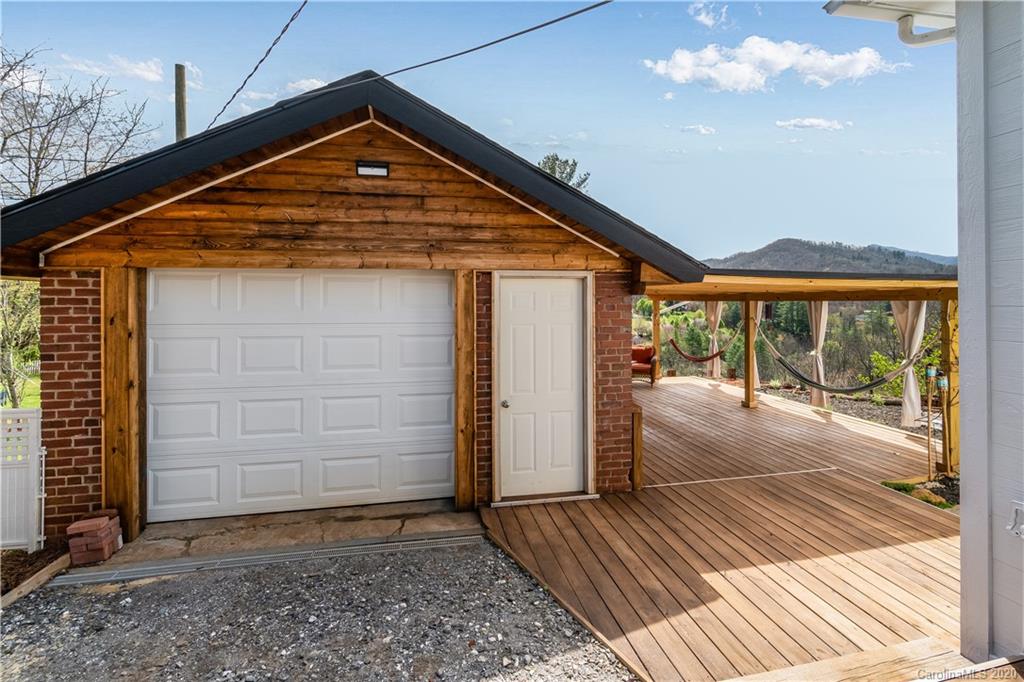 1367 Webster Road Sylva, NC 28779 - Photo 28 of 38 Gallery Image 28