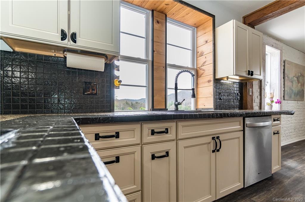 1367 Webster Road Sylva, NC 28779 - Photo 7 of 38 Gallery Image 7