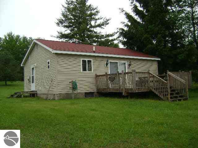 4819 East State Road Hale, MI 48739 - Photo 3 of 11 1753598-2.JPG