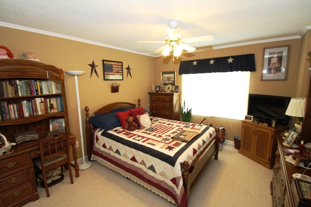 275 G Henson Road Crawley, WV 24931 - Photo 22 of 29 Bedroom