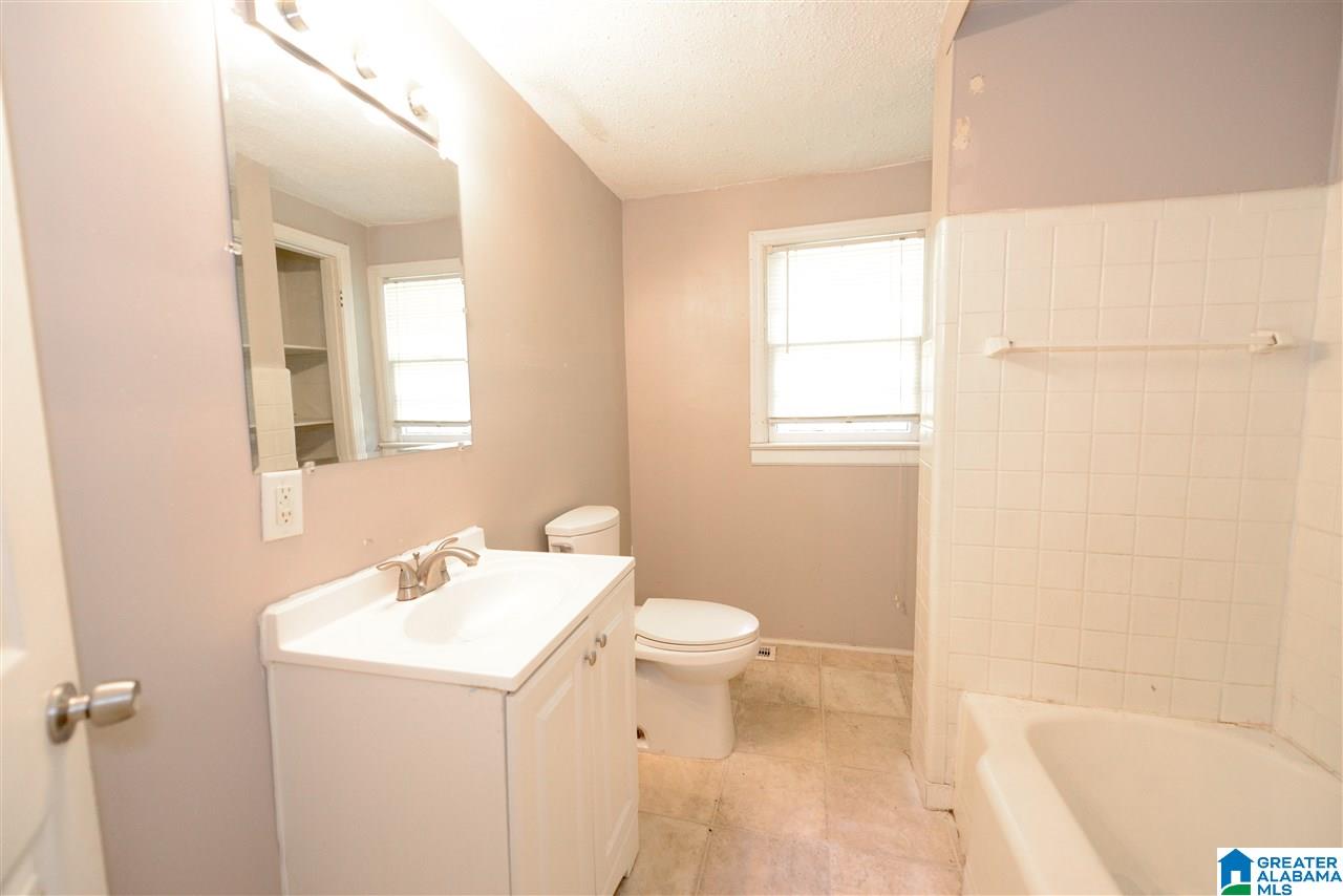 2525 3rd Street Northeast Center Point, AL 35215 - Photo 13 of 27