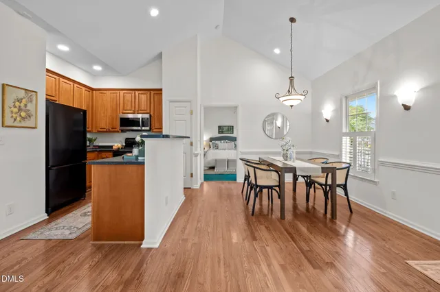 $639,000 | 212 Old Barn Lane, Chapel Hill, NC 27517