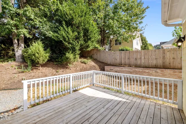 $639,000 | 212 Old Barn Lane, Chapel Hill, NC 27517