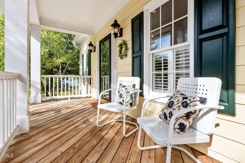 $639,000 | 212 Old Barn Lane, Chapel Hill, NC 27517