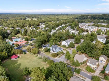 $639,000 | 212 Old Barn Lane, Chapel Hill, NC 27517