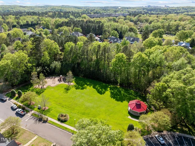 $639,000 | 212 Old Barn Lane, Chapel Hill, NC 27517