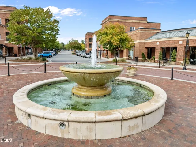 $639,000 | 212 Old Barn Lane, Chapel Hill, NC 27517