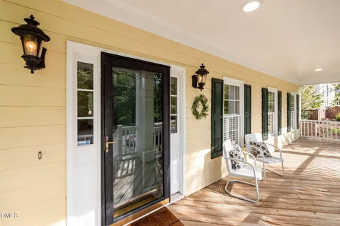 $639,000 | 212 Old Barn Lane, Chapel Hill, NC 27517