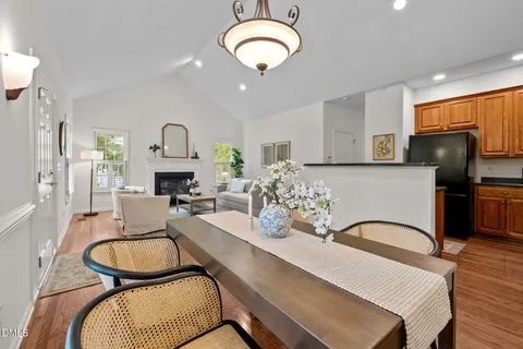 $639,000 | 212 Old Barn Lane, Chapel Hill, NC 27517