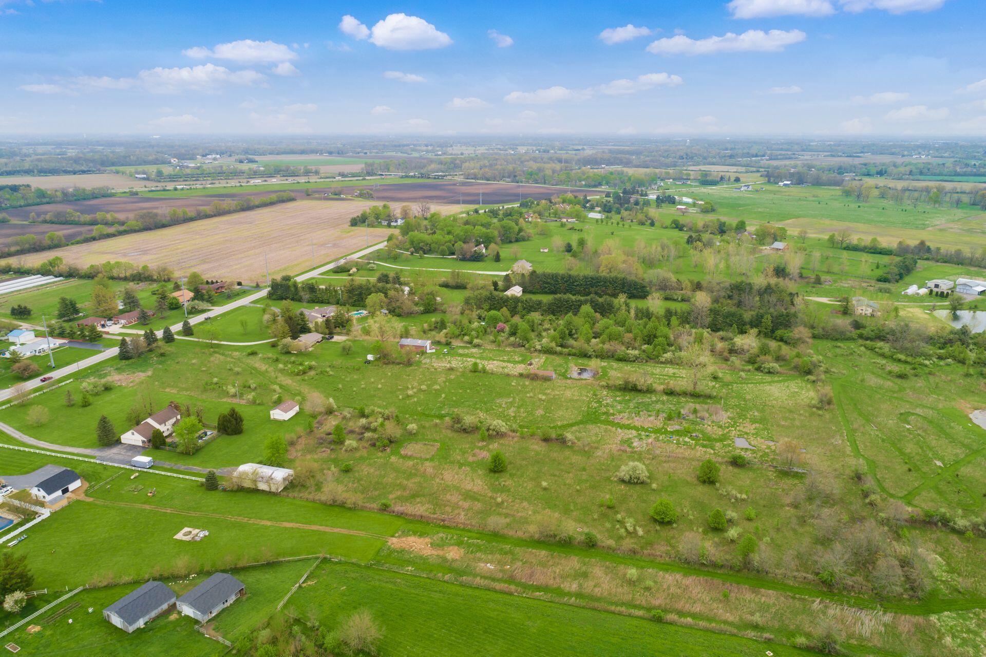 7657 Feder Road Galloway, OH 43119 - Photo 11 of 17 009_e08cdbffaa_Z Feder Rd 009