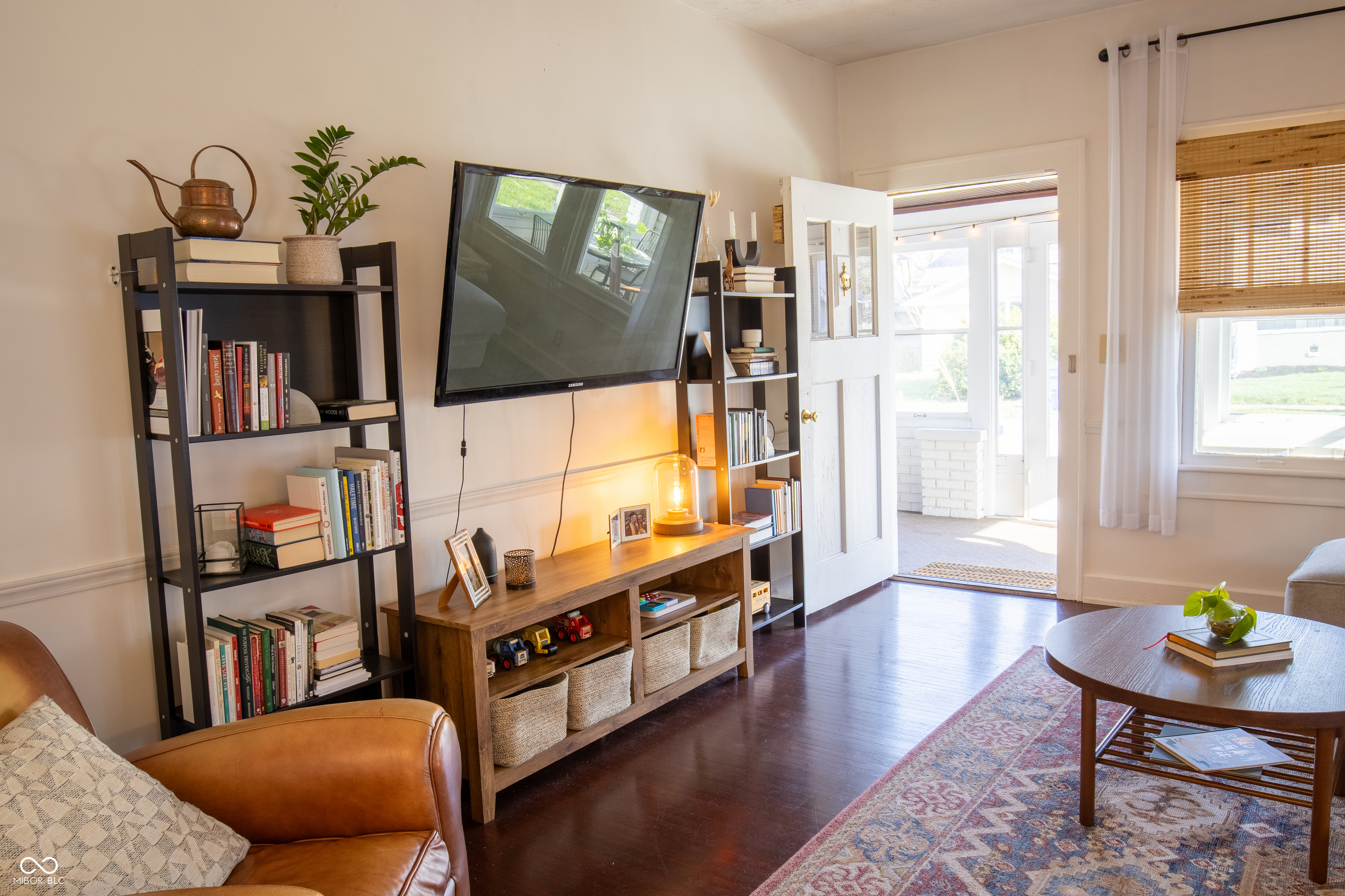 619 Kessler Blvd E Drive Indianapolis, IN 46220 - Photo 4 of 38