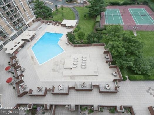 6800 Fleetwood Road, Unit 716 McLean, VA 22101 - Photo 12 of 17 an aerial view of a house with garden