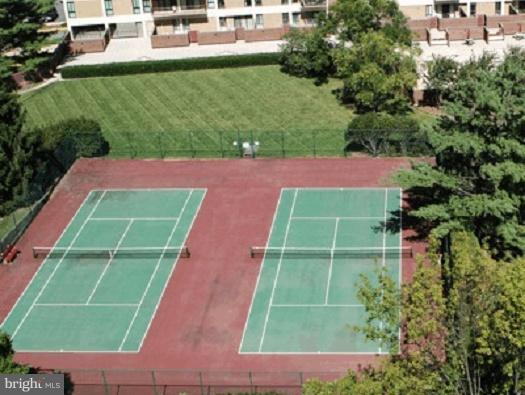 6800 Fleetwood Road, Unit 716 McLean, VA 22101 - Photo 13 of 17 an aerial view of a tennis ground and a building in the background