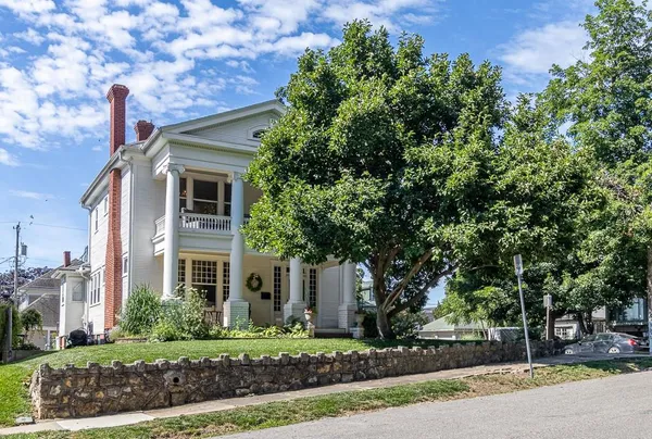$210,000 | 2602 Felix Street, St. Joseph, MO 64501