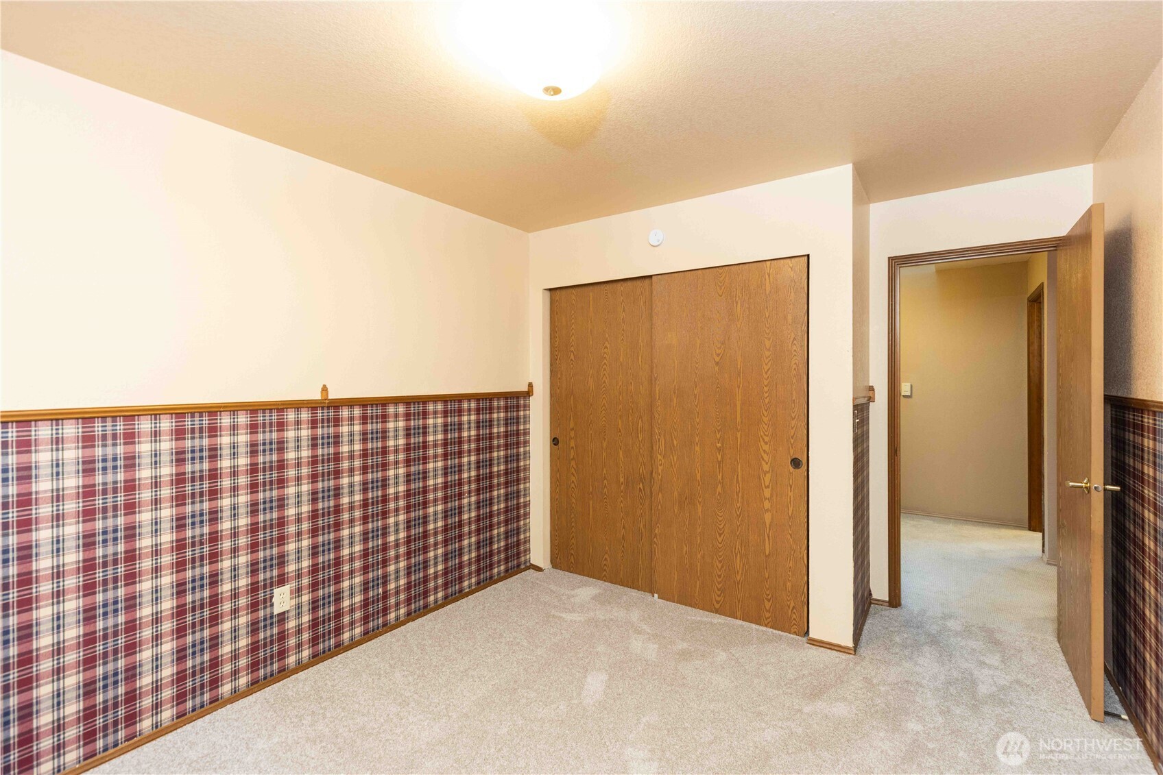 4808 Charmont Lane Northeast Bremerton, WA 98310 - Photo 27 of 38