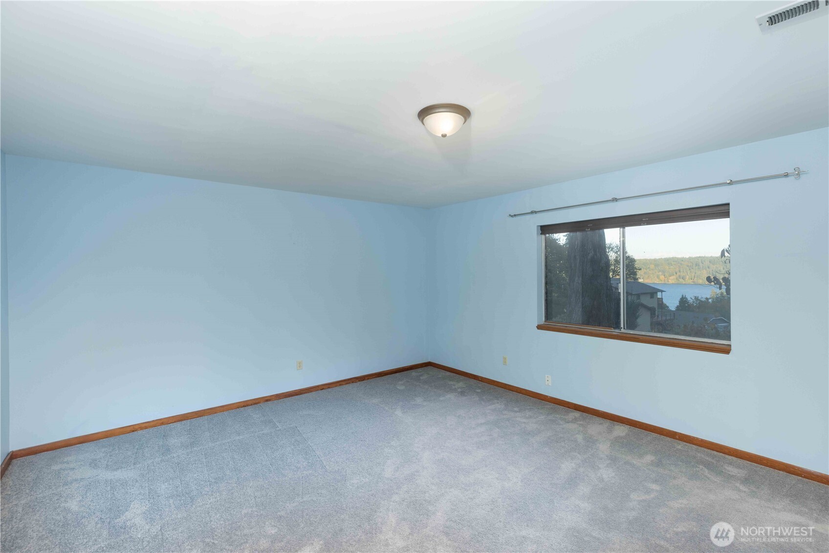 4808 Charmont Lane Northeast Bremerton, WA 98310 - Photo 29 of 38