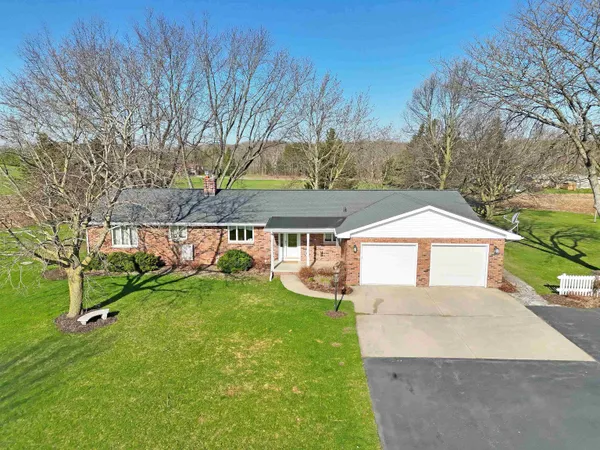 $649,900 | 18918 Cth T, Denmark, WI 54208