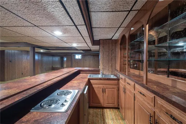 $900,000 | 1900 West 70th Street, Mission Hills, KS 66208