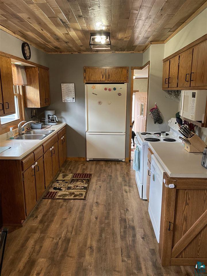 8525 Tall Pine Road Britt, MN 55710 - Photo 7 of 36 Gallery Image 7
