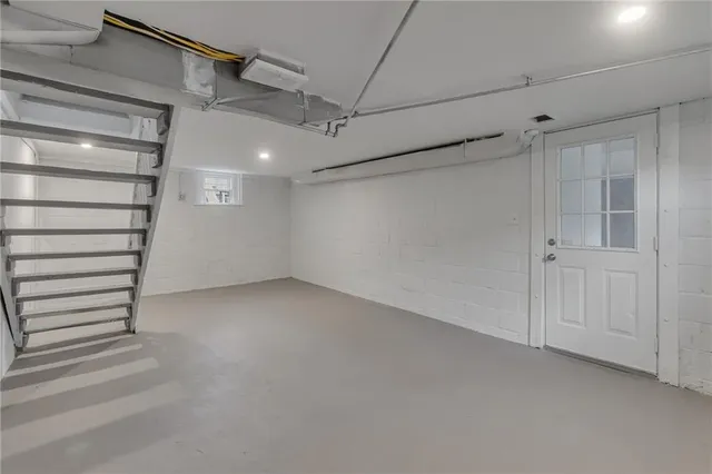 a view of a room with an empty space