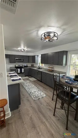$618,000 | 264 Live Oak Drive, Inez, TX 77968