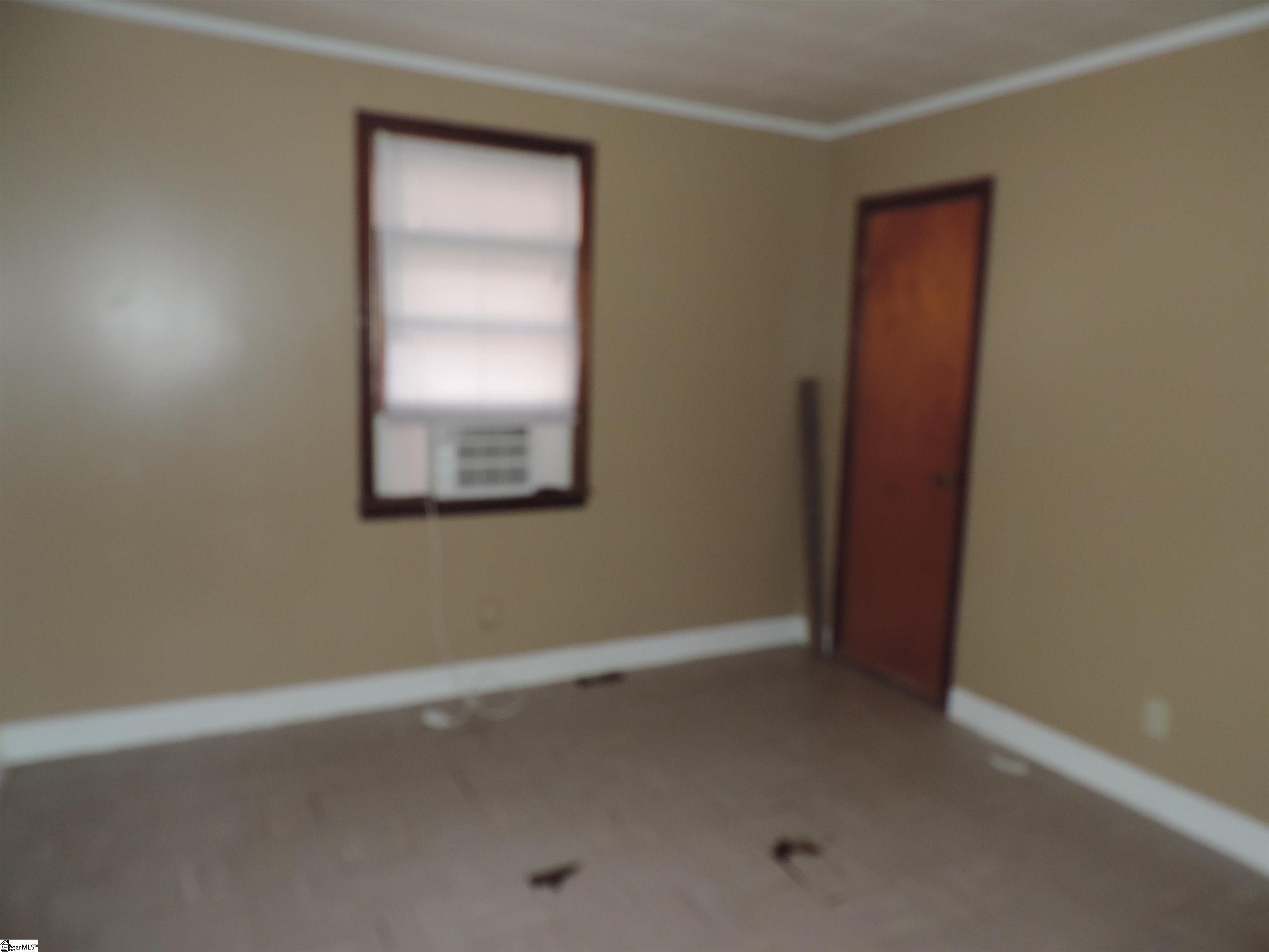 225 South Boyce Street Union, SC 29379 - Photo 11 of 14