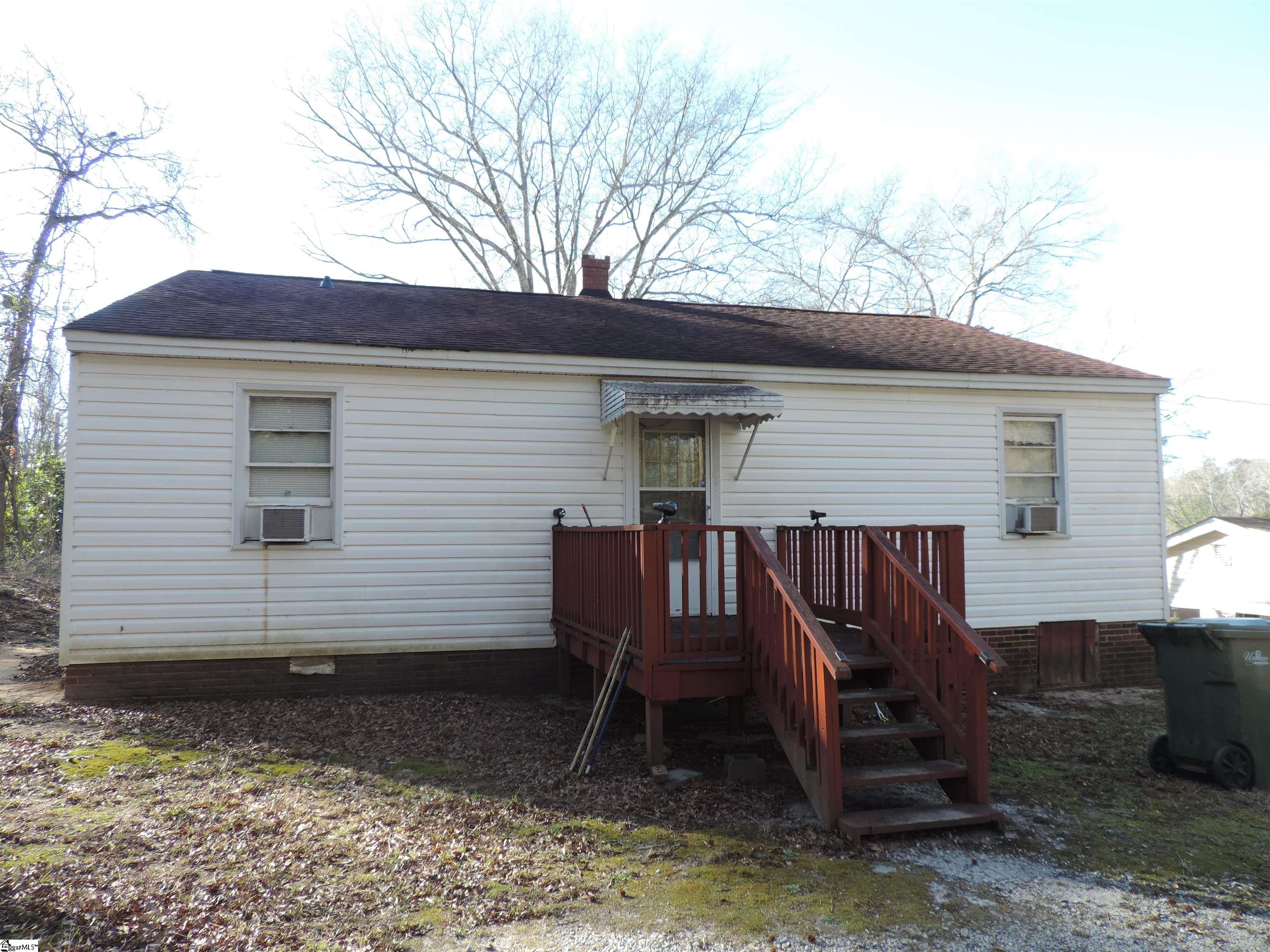 225 South Boyce Street Union, SC 29379 - Photo 6 of 14
