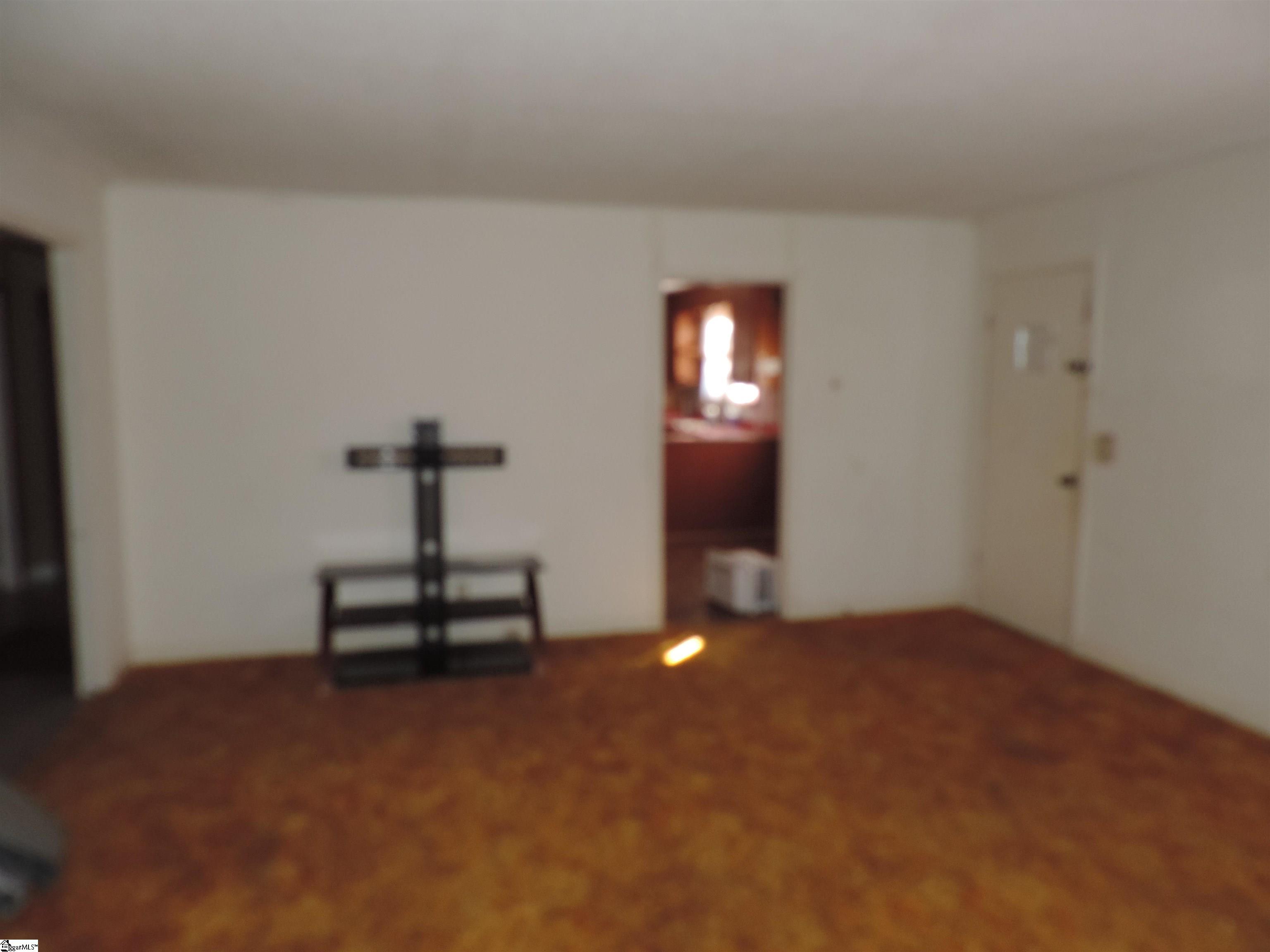 225 South Boyce Street Union, SC 29379 - Photo 7 of 14