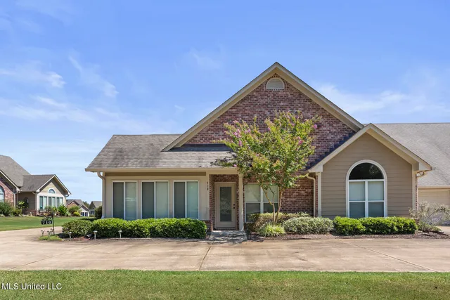 $280,000 | 710 Sweetwater Drive, Pearl, MS 39208