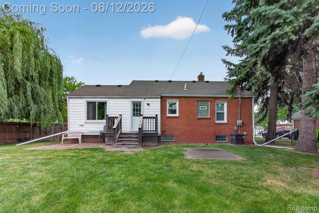 30541 Utica Road Roseville, MI 48066 - Photo 18 of 20