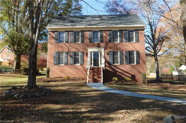 $2,250 | 8193 Steeplechase Circle, Clemmons, NC 27012
