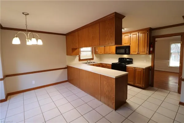 $2,150 | 8193 Steeplechase Circle, Clemmons, NC 27012