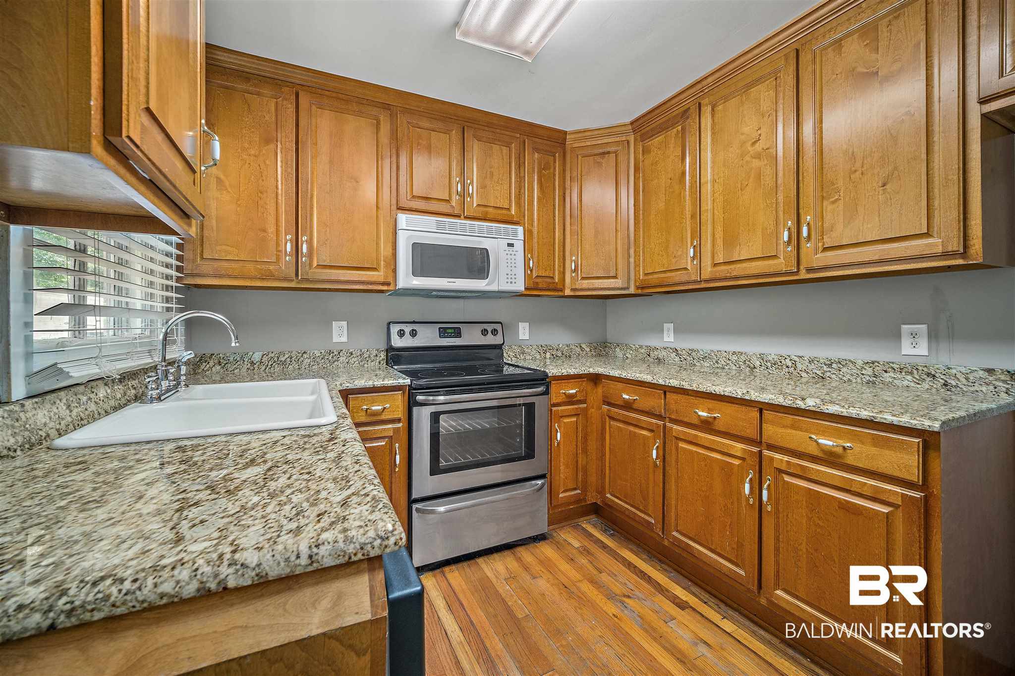 303 1st Street Mobile, AL 36611 - Photo 9 of 24