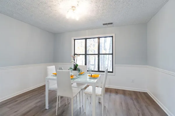 $1,800 | 1213 Hanover Place, Alpharetta, GA 30009